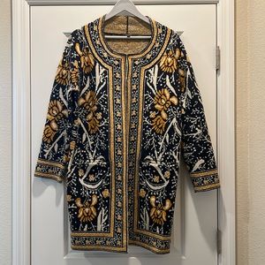 Max sport cardigan, sweater, size medium pockets in front